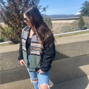 Pendleton Women's Black and Green Utility Jacket